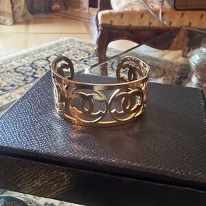 Bracelet Cuff Bracelet